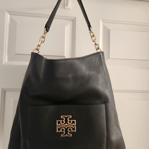 Tory Burch Handbags - Tory Burch Black and Gold Shoulder Bag